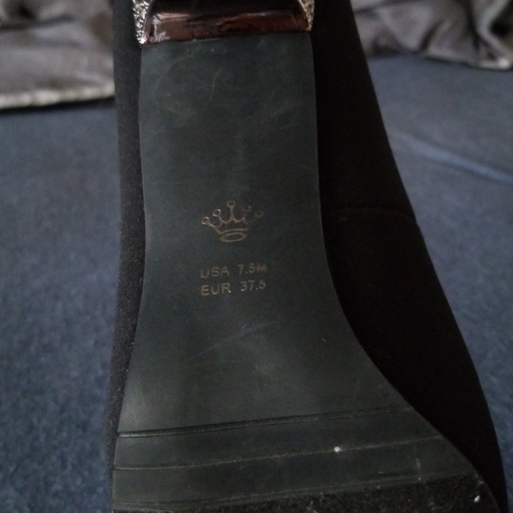 Booties - Picture 4 of 4